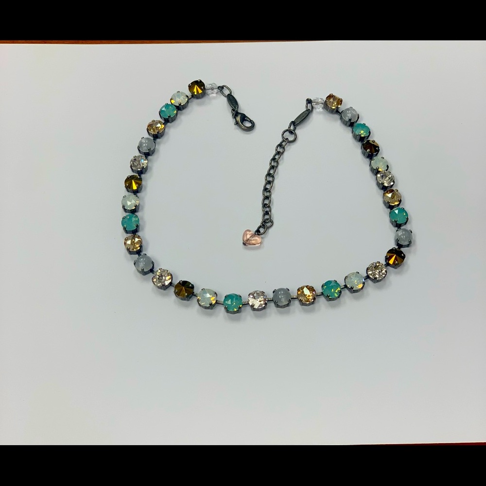 Sabika Wine and Dine choker